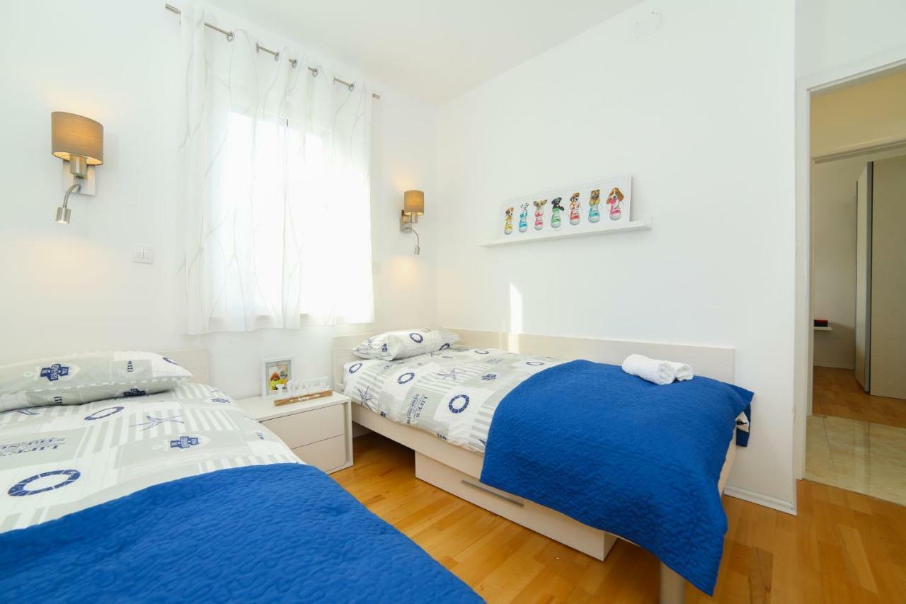 Amazing Luxury 4Star Apartment Laura Supetar Extérieur photo