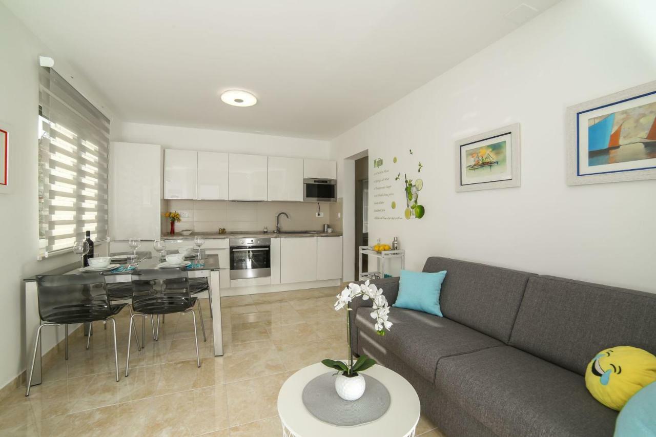 Amazing Luxury 4Star Apartment Laura Supetar Extérieur photo