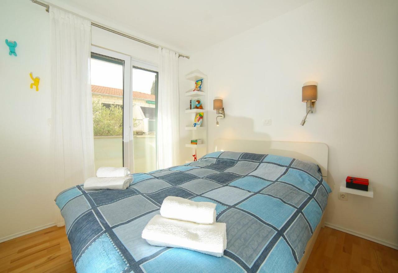 Amazing Luxury 4Star Apartment Laura Supetar Extérieur photo